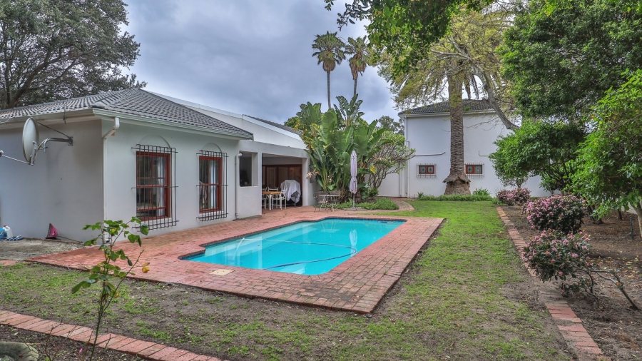 3 Bedroom Property for Sale in Constantia Western Cape